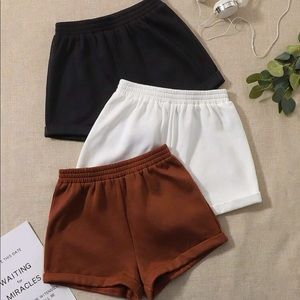 3 Piece Shorts Set • white, black, brown
